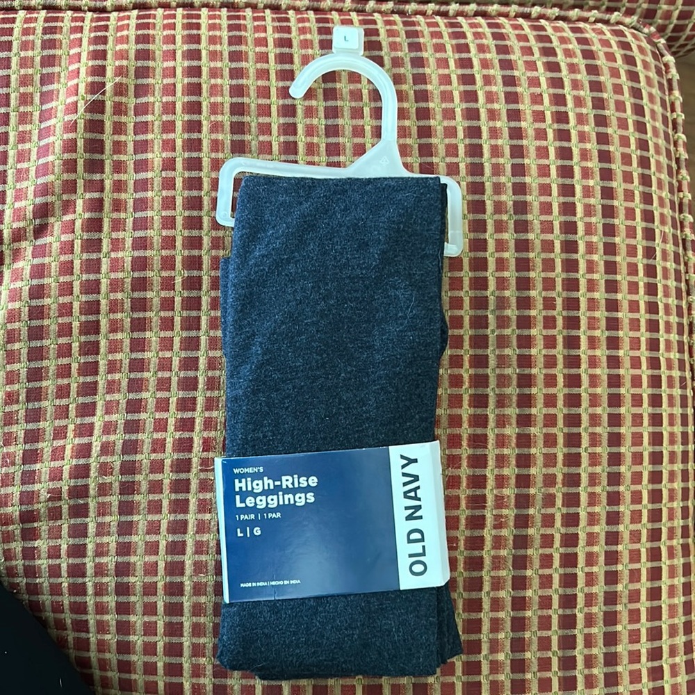NWT Old Navy high-rise leggings